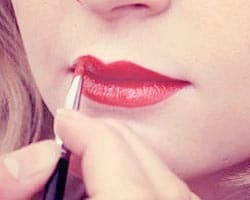 maquillage bouche rouge