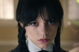 La tendance du makeup soft goth de Mercredi (Netflix)