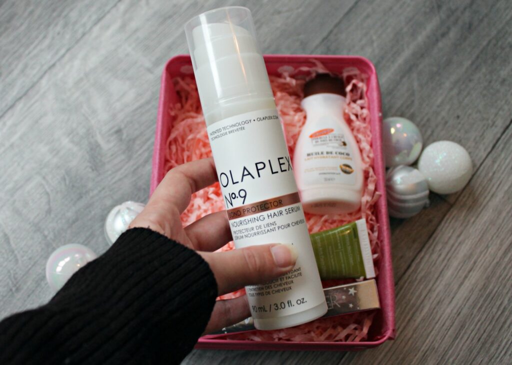 Glossybox "The Glossy Tree" décembre 2023 : sérum Olaplex n°9