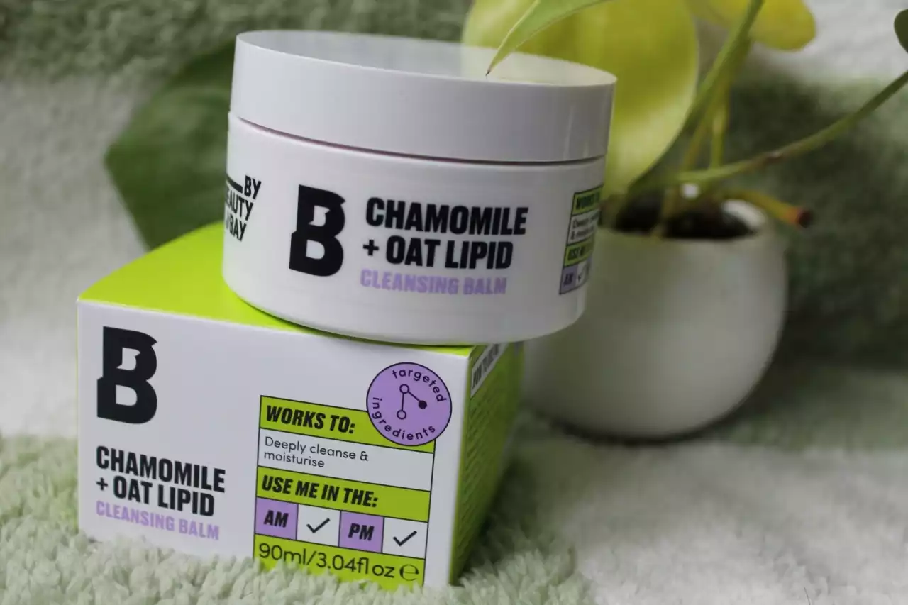 Démaquillant Chamomile + Oat Lipid Cleansing Balm — Beauty Bay